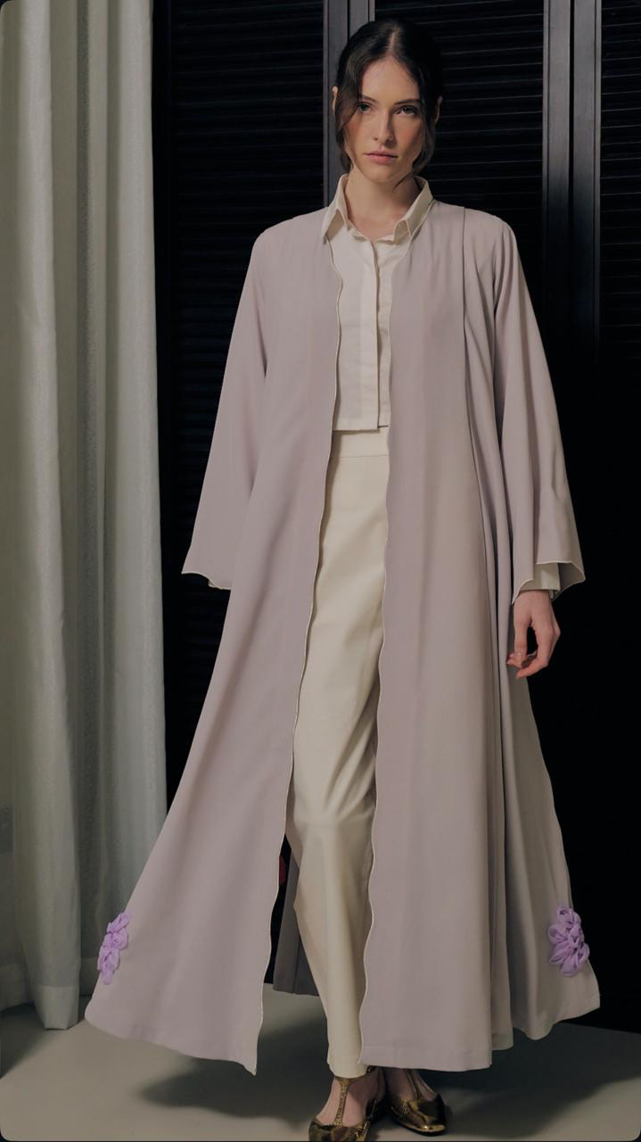 Flowy abaya with 3d flower design